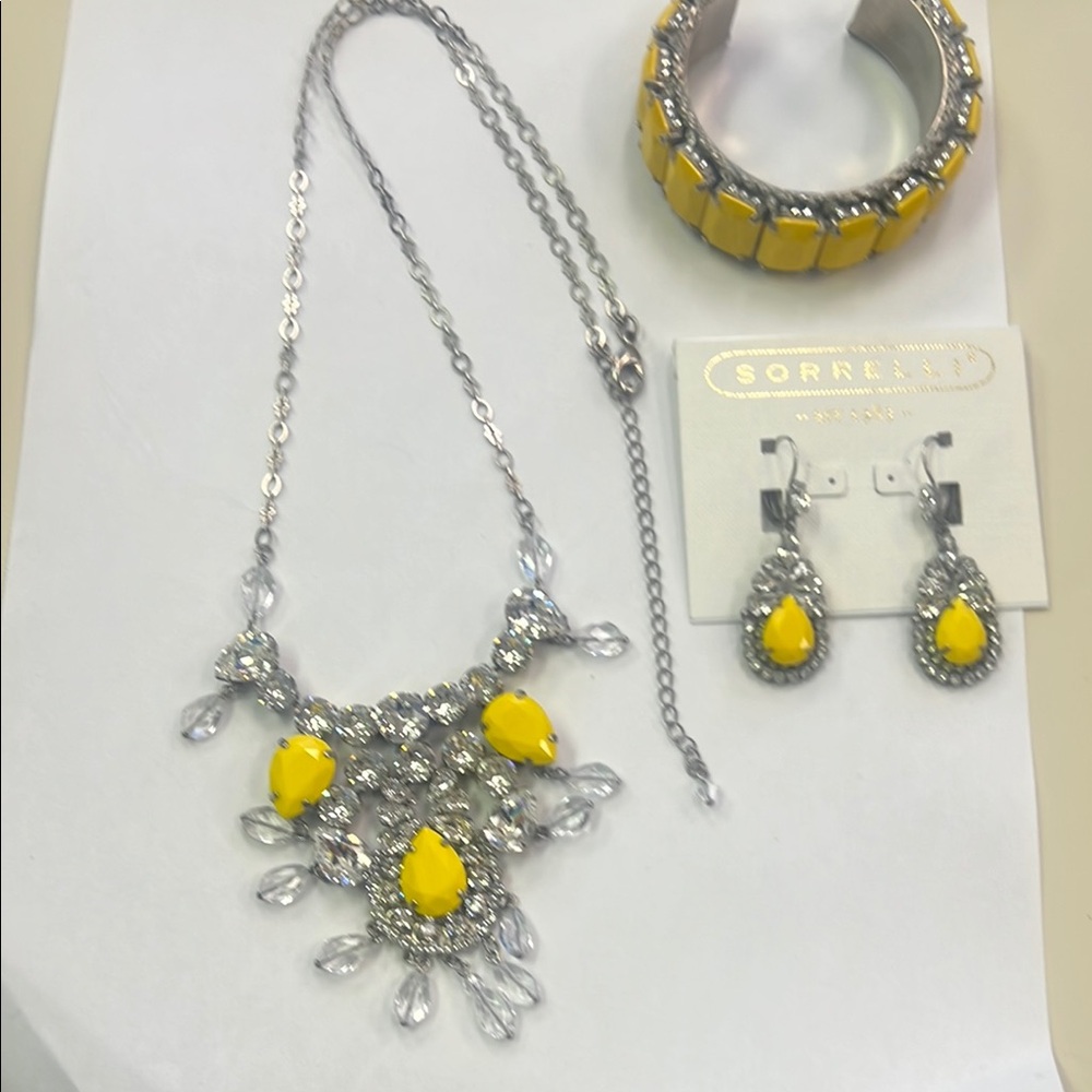 Sorrelli Silver and Yellow Crystal Necklace, Cuff and earrings